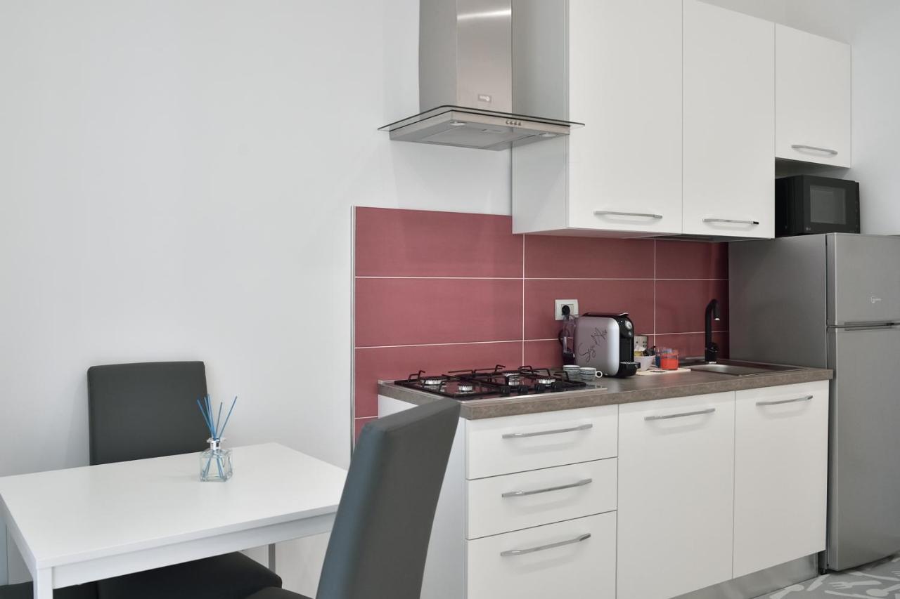מינורי Serenis Luxury Apartments מראה חיצוני תמונה