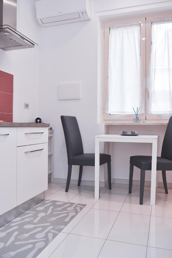 מינורי Serenis Luxury Apartments מראה חיצוני תמונה
